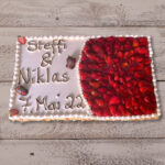 Torte 55 x 35 cm mit Erdbeeren